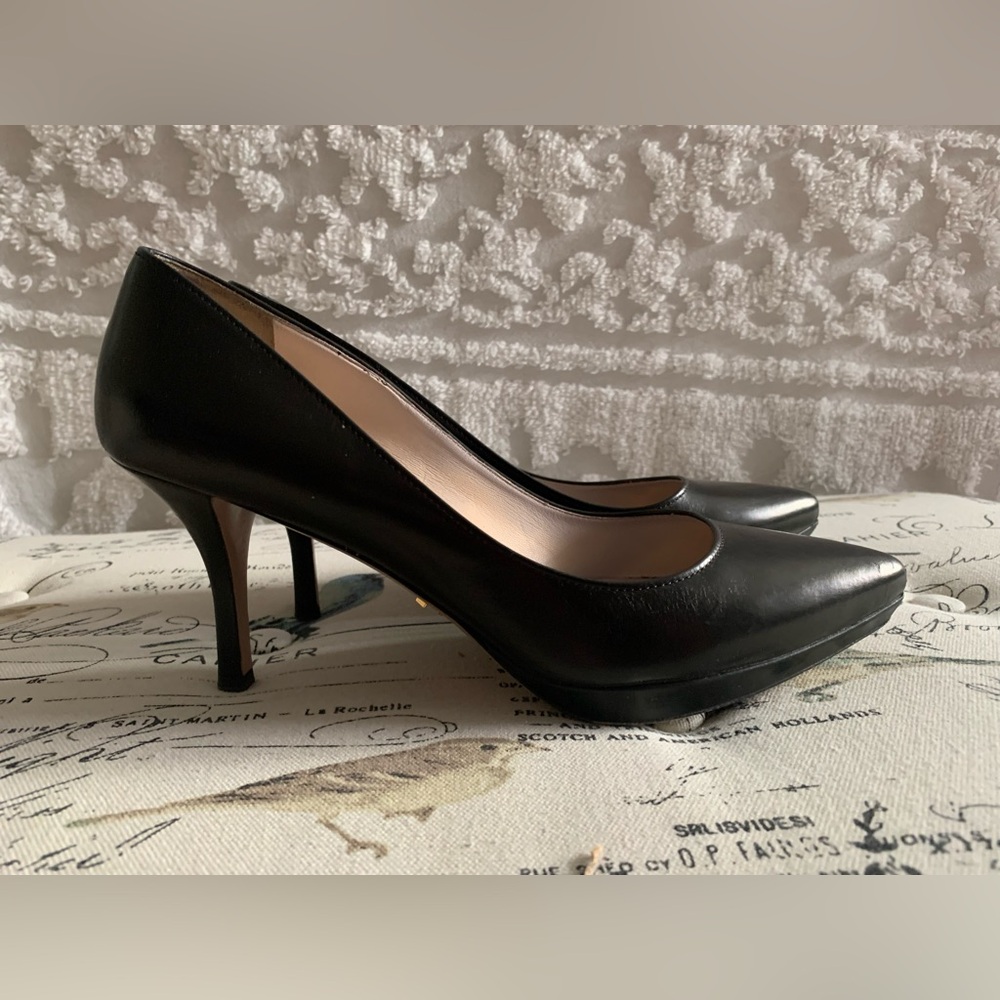 PRADA Authentic Black Leather Pumps: Pointy Toe, 3.5in Heel, 0.5in Platform 39.5